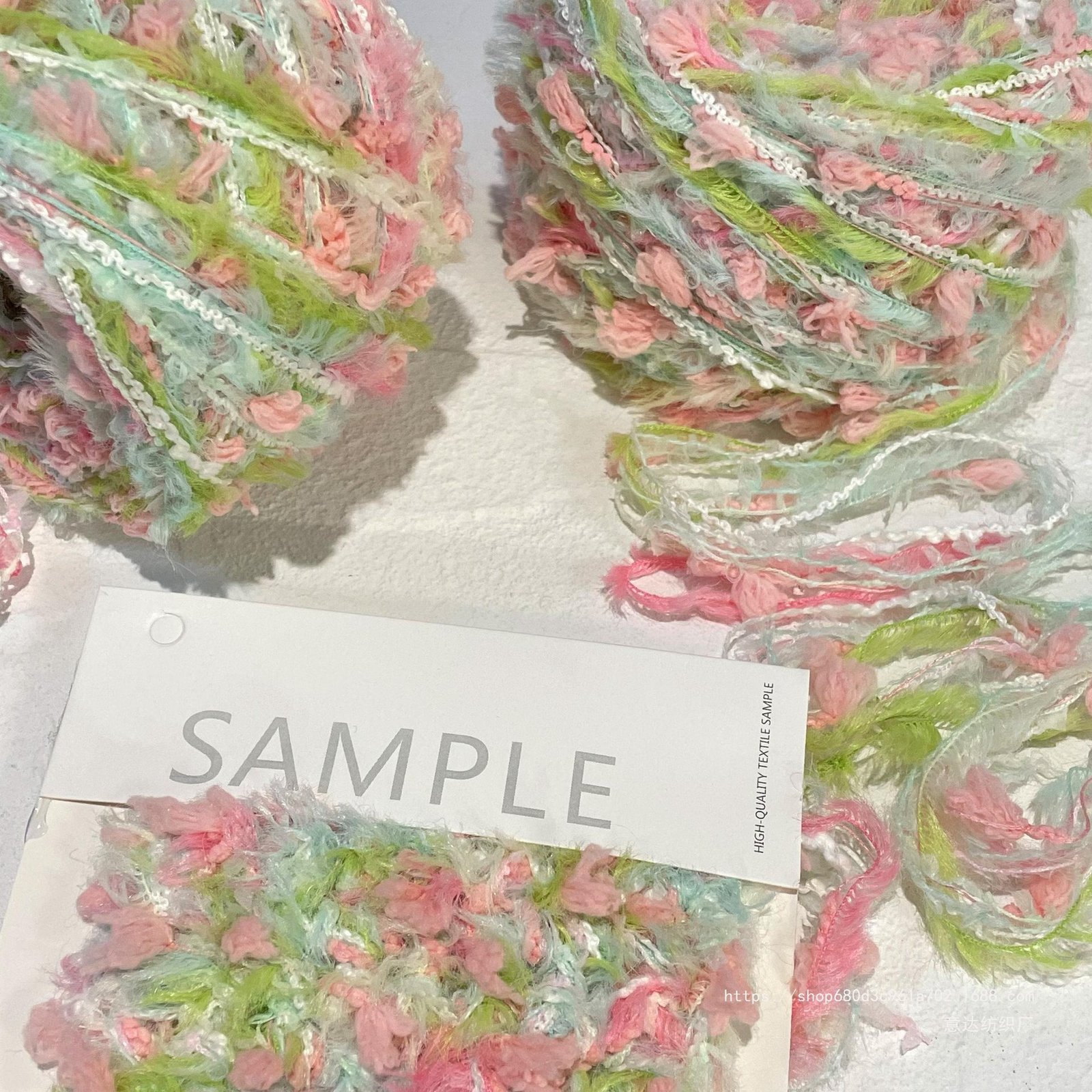 Melting Spring (2) Melting Spring Hand-blended Yarn - Image 1